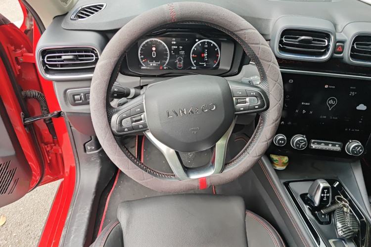 Used Lynk & Co 02 2019 1.5T DCT Two-Wheel Drive Pro Edition China VI Standard
