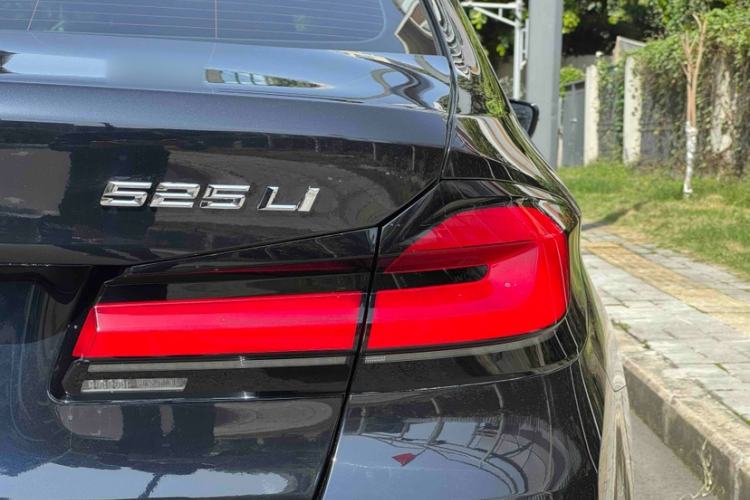 Used BMW 5 Series 2021 Updated Version 525Li Luxury Package Exterior 5