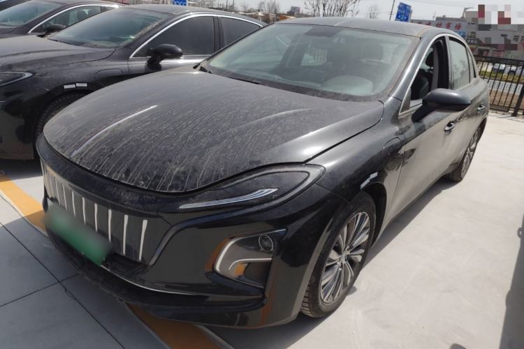 Used Hongqi E-QM5 2022 431 km Charge & Enjoy Edition