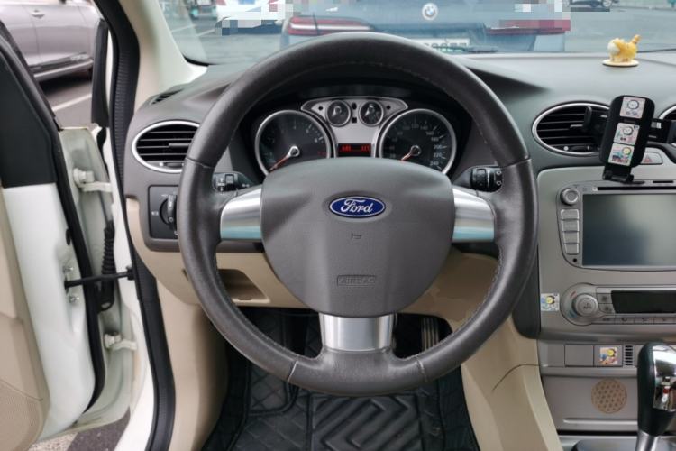 Used Ford Focus 2013 Hatchback Classic 1.8L Automatic Fashion Edition Steering Wheel