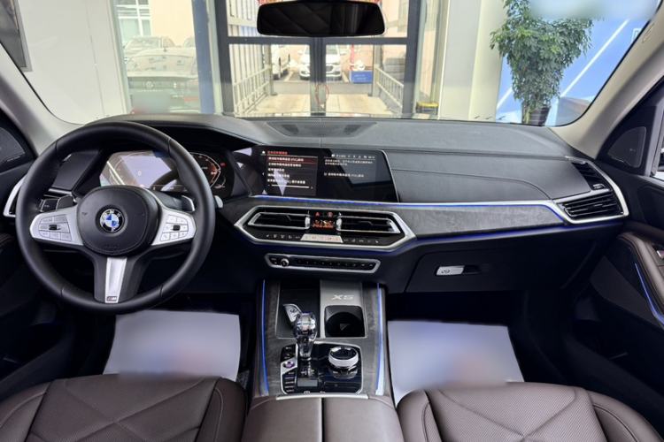 Used BMW X5 2022 xDrive 30Li M Sport Package
