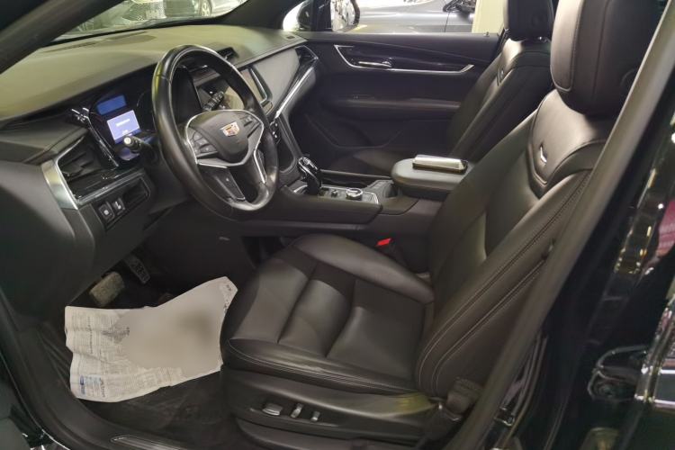 Used Cadillac XT5 2021 28T Luxury Model
