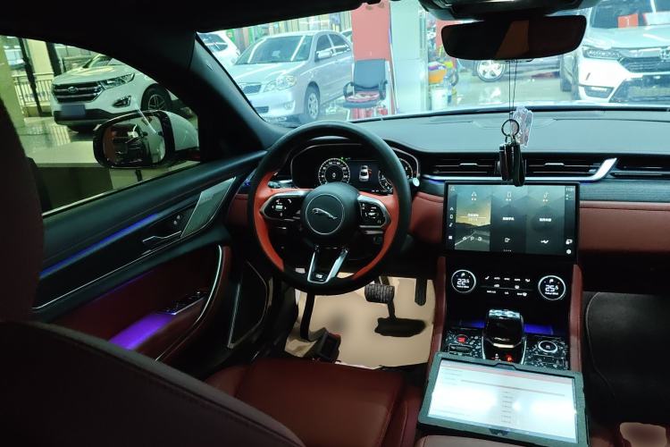 Used Jaguar XFL 2023 XFL 2.0T P250 Two-Wheel-Drive Elite Sport Edition