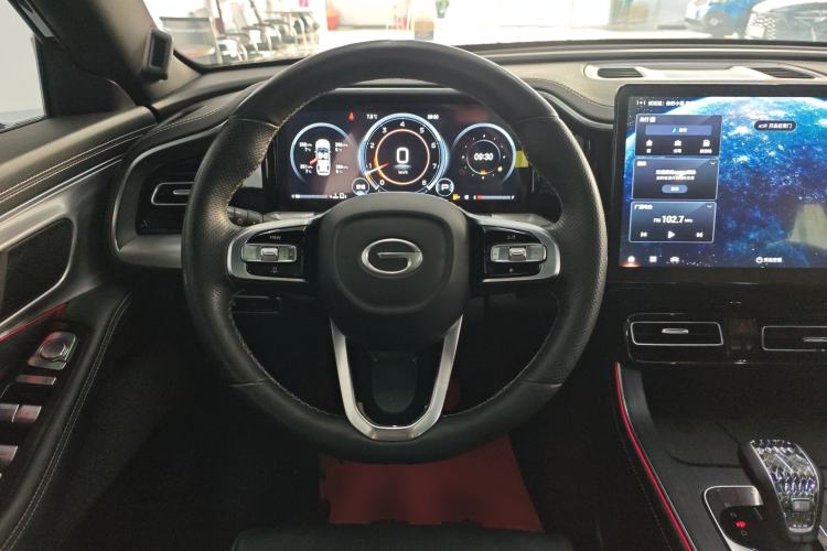 Used GAC Trumpchi GS8 2024 Linghang Series 2.0 TGDI Two-Wheel Drive Luxury Smart Connectivity Version Steering Wheel