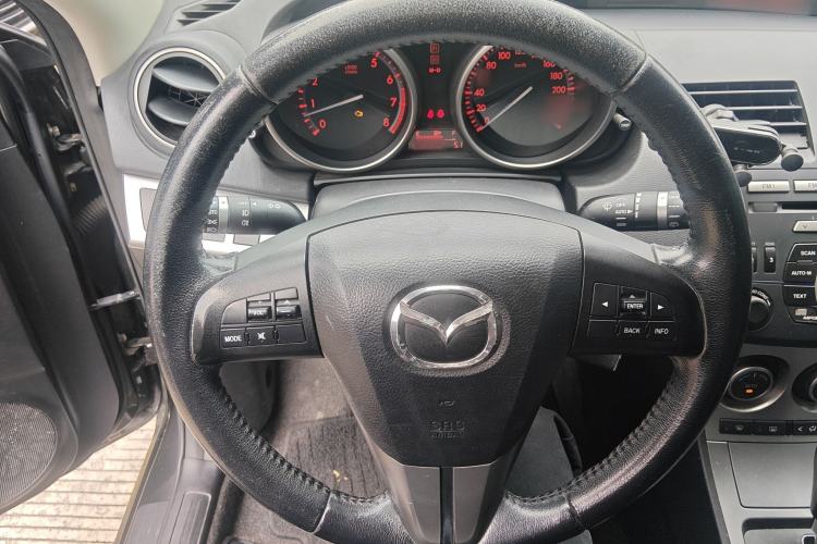 Used Mazda Mazda 3 2010 Hatchback 2.0 Automatic Luxury Model