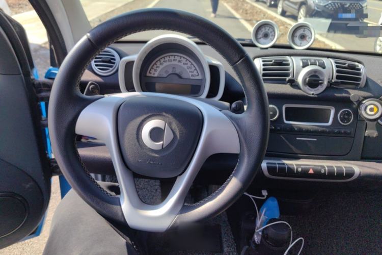 Used smart fortwo 2013 1.0 MHD Hardtop Ice Edition Special Version
