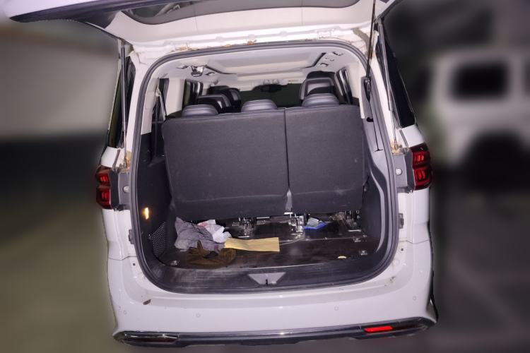 Used SAIC MAXUS G20 2020 2.0T Gasoline Automatic ZhiZun Edition Trunk