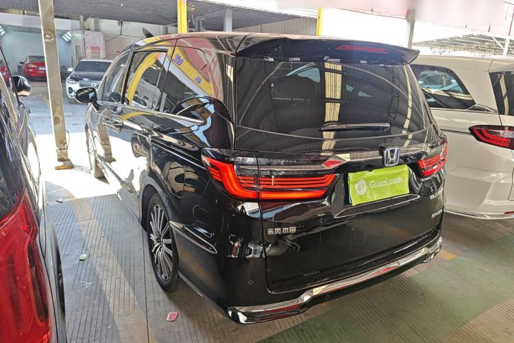 Used Honda Elysion 2022 2.0L eHEV Luxury Edition
