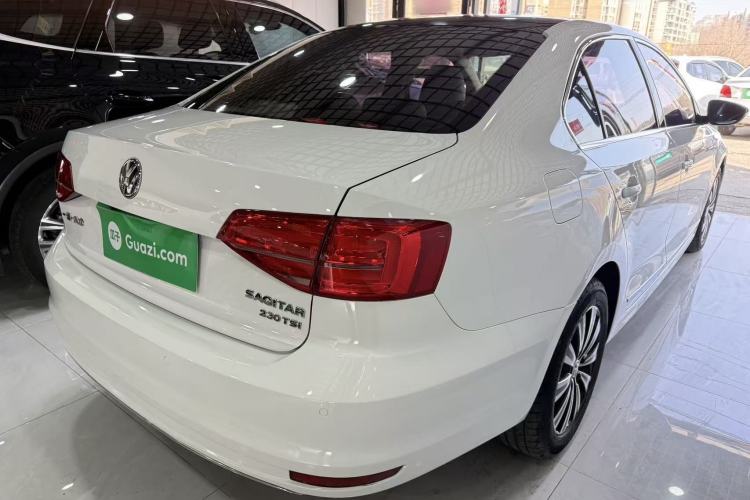 Used Volkswagen Sagitar 2017 230TSI Automatic Comfort Version