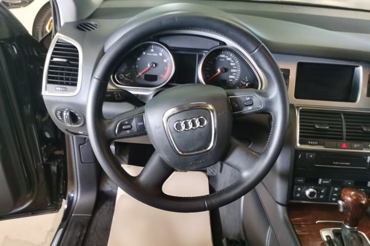 Used Audi Q7 2011 3.0 TFSI Exclusive Edition (200kW) Steering Wheel