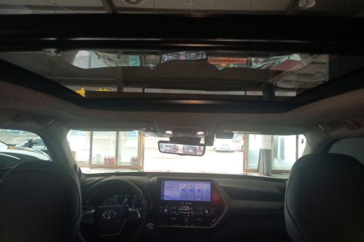 Used Toyota Highlander 2023 2.5L Smart Electric Hybrid Dual-Motor All-Wheel-Drive Supreme Edition – 7 Seats
