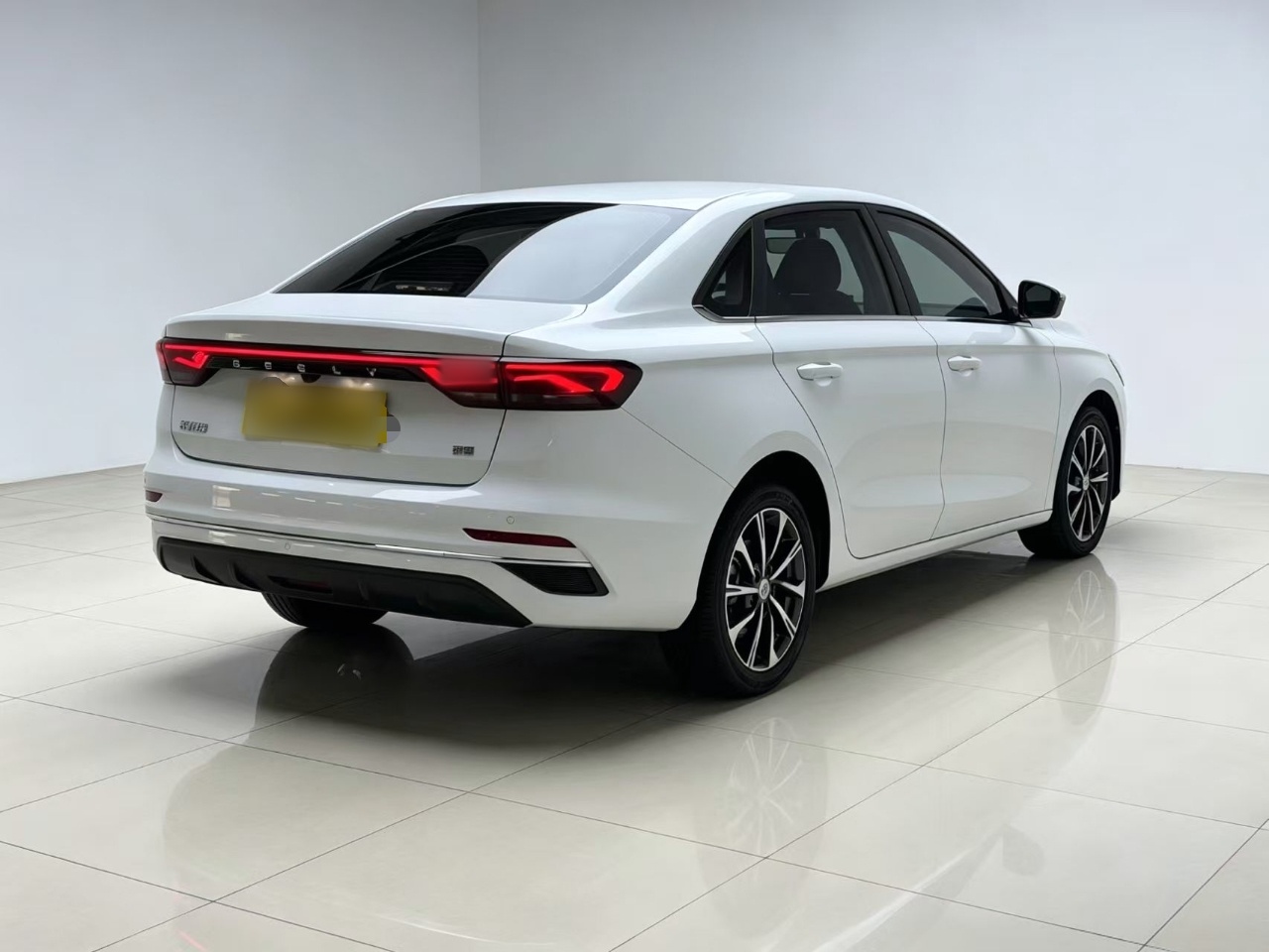 Geely Auto Emgrand 2026 Model 4th Generation 4 Millionth Anniversary Edition 1.5L CVT Excellence Edition — снимка 6