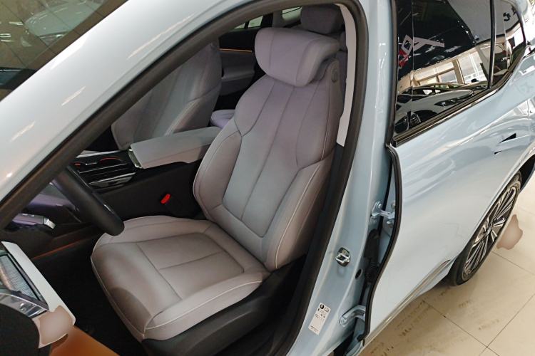 Used Buick E5 2024 Premium Standard-Range Audiovisual Edition