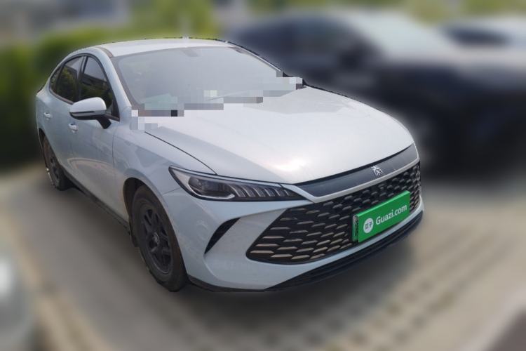 Used BYD Qin PLUS 2025 DM-i Smart Drive 55KM Leading Model Front Right 45 Deg