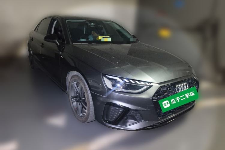 Used Audi A4L 2022 40 TFSI Luxury Dynamic Model
