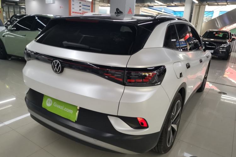 Used Volkswagen ID.4 CROZZ 2021 Long-Range PRO Two-Wheel Drive Version Rear Right 45 Deg