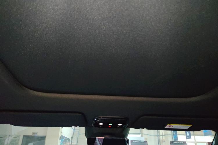 Used Lynk & Co 08 EM-P 2025 120km Long-Range Halo Headliner