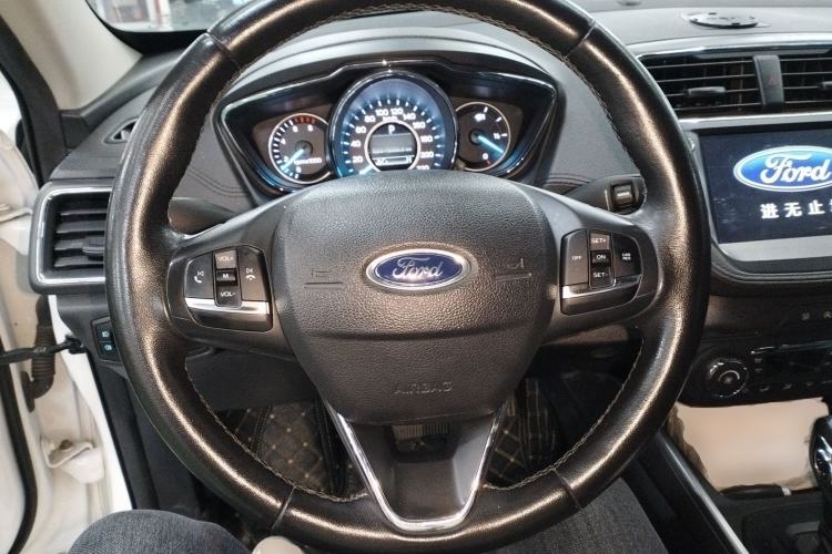 Used Ford Escort 2019 Revised Version 1.5L Automatic Enjoyment Type China VI Standard Steering Wheel