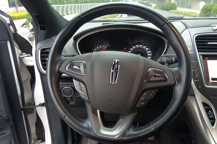 Used Lincoln MKX 2018 2.0T Four-Wheel Drive Zunya Edition
