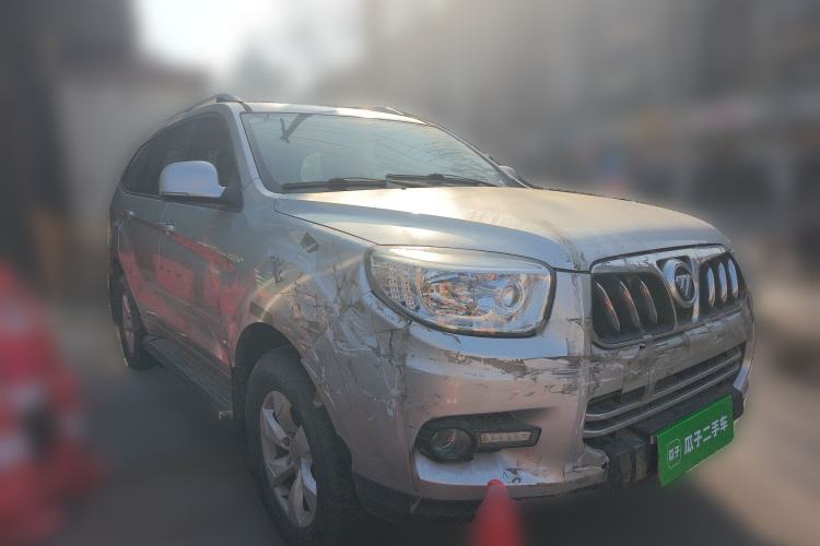 Used Foton Savana 2015 2.0T Manual Two-Wheel Drive Gasoline Luxury Edition 5 Seats