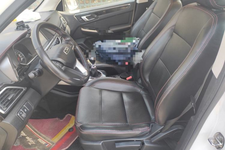 Used Zotye Domy X5 2015 1.5T Manual Luxury Version China IV Standard
