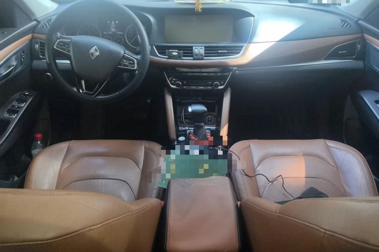 Used BORGWARD BX7 2016 28T Two-Wheel Drive Luxury Version 5 Seats