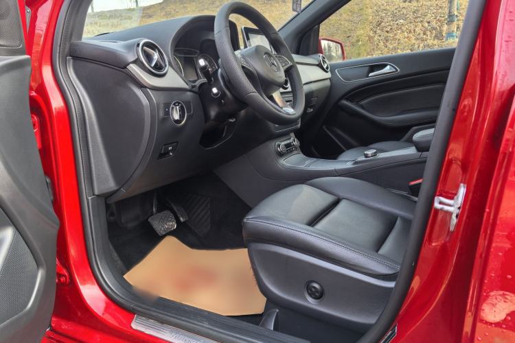 Used Mercedes-Benz B-Class 2015 B 200 Fashion Model