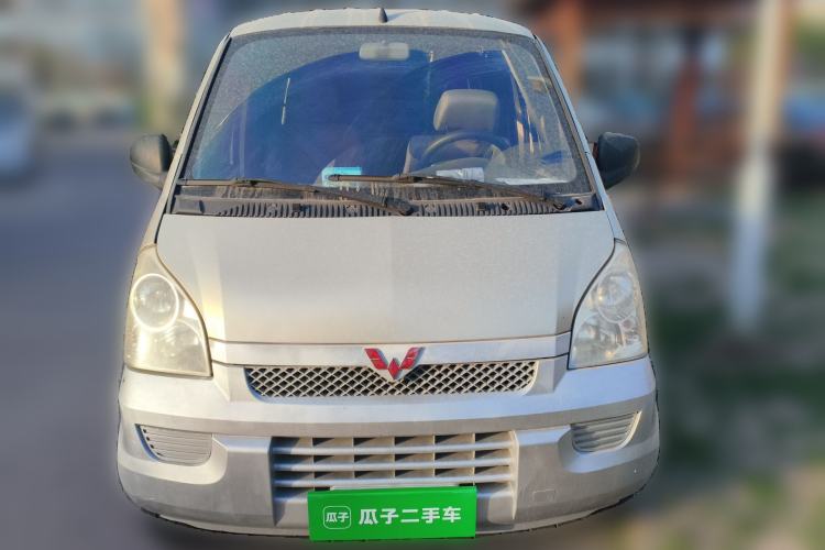 Used Wuling Rongguang 2011 1.2L Base Version
