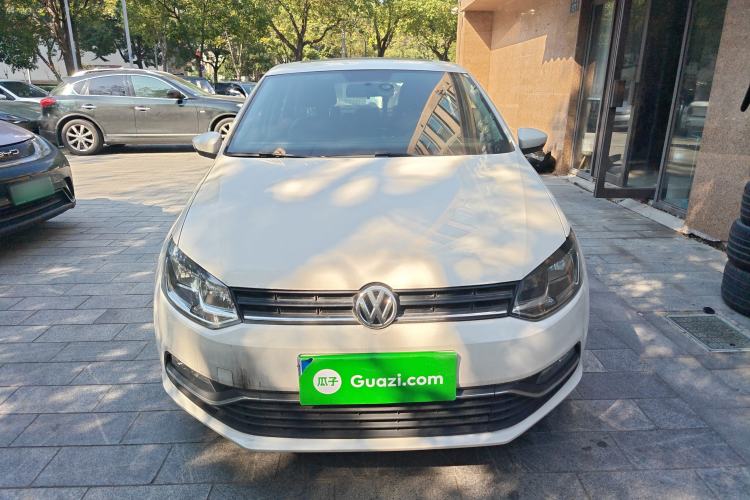 Used Volkswagen Polo 2016 1.6L Automatic Comfort Model
