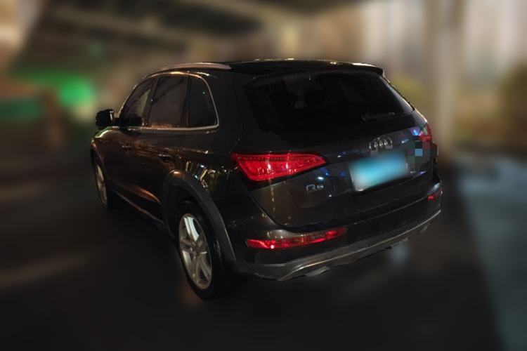 Used Audi Q5 2018 Collector's Edition 40 TFSI Technology Model