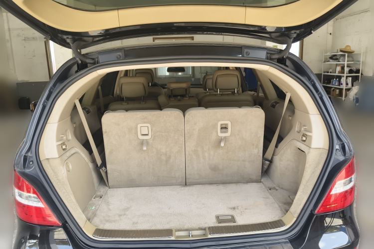 Used Mercedes-Benz R-Class 2011 R 300 L Business Model Trunk