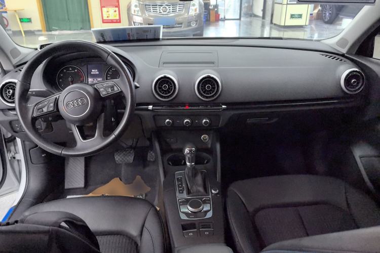 Used Audi A3 2020 Limousine 35 TFSI Fashion Edition China VI Emission Standard
