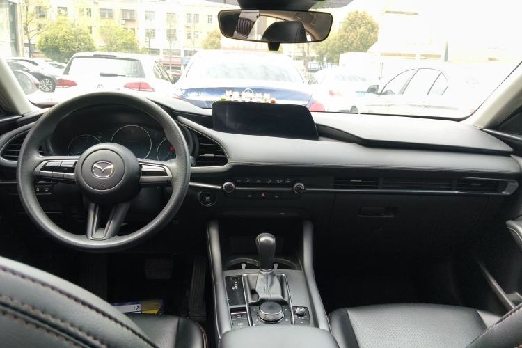 Used Mazda 3 Axela 2020 1.5L Automatic Zhiyue Sunroof Version Center Console