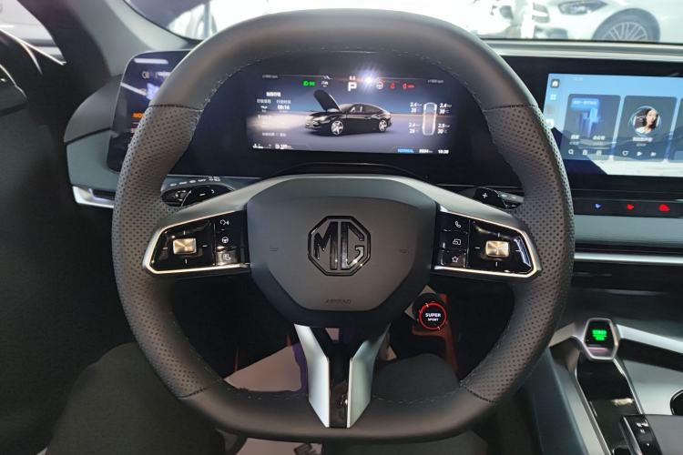 Used MG 7 2025 2.0T 405 AT Luxury Edition