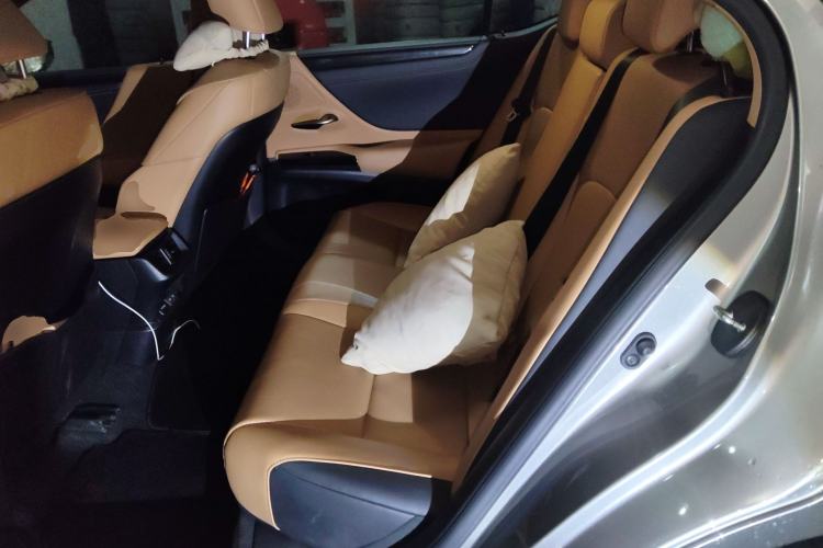 Used Lexus ES 2023 200 Excellence Edition