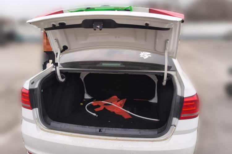 Used Volkswagen Lavida 2017 1.6L Manual Fashion Edition
