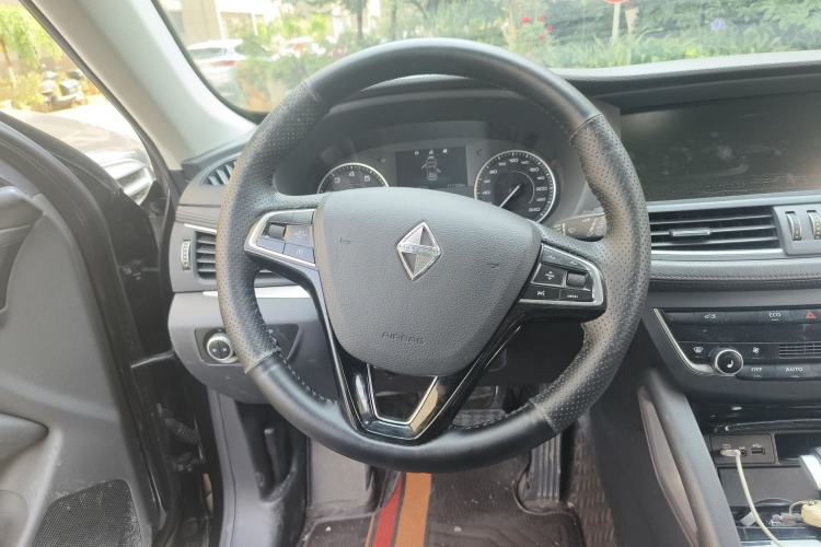 Used BORGWARD BX7 2018 28T Front-Wheel Drive Quality Enjoyment Version 5 Seats China VI Emission Standard
