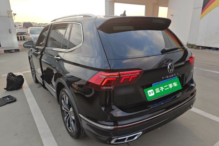 Used Volkswagen Tiguan L 2023 330TSI Automatic Two-Wheel Drive R-Line Flagship Edition Exterior 2