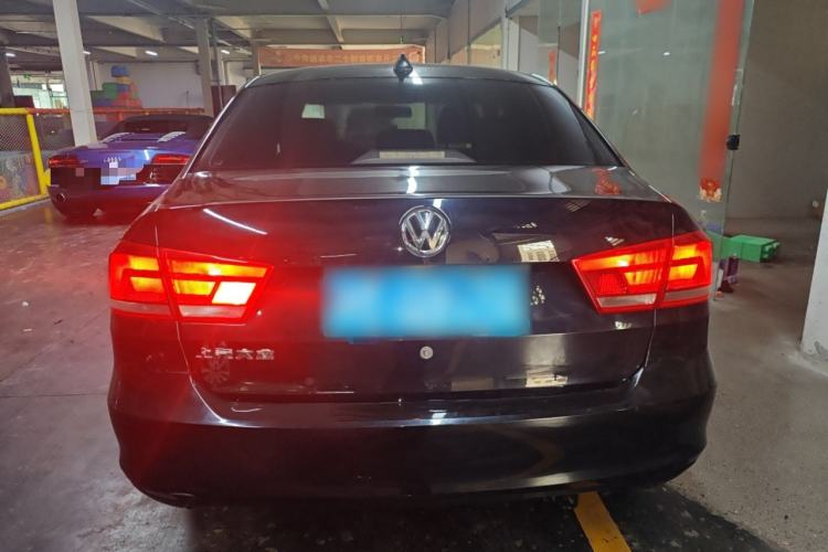 Used Volkswagen Santana 2015 1.6L Manual Fashion Edition Rear