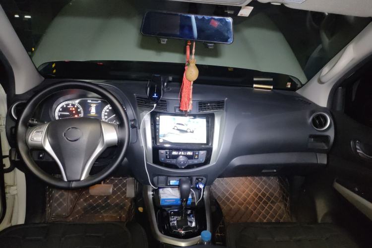 Used Nissan Terra 2020 2.5L XL Upper Automatic Two-Wheel Drive Luxury Edition Center Console