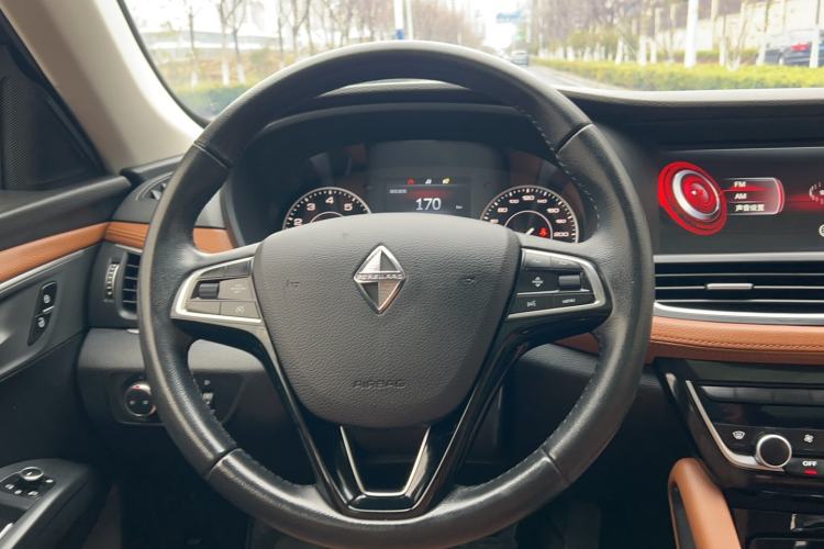 Used BORGWARD BX7 2016 28T Two-Wheel Drive Luxury Version 5 Seats