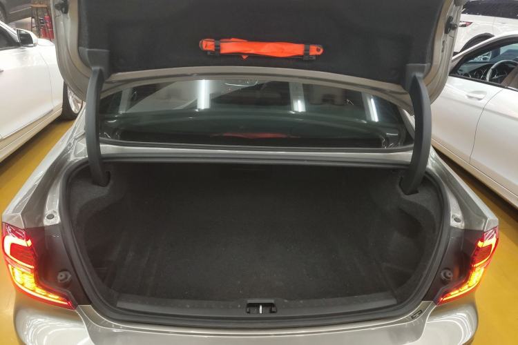 Used Volvo S60 2022 B4 Zhiyi Luxury Edition