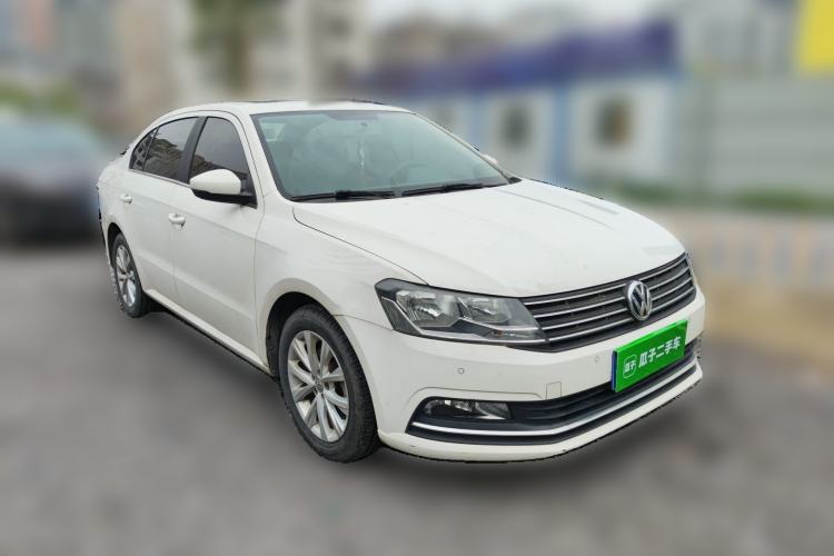 Used Volkswagen Lavida 2017 1.6L Automatic Comfort Edition Front Right 45 Deg