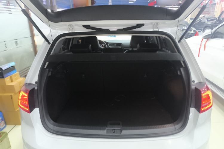 Used Volkswagen Golf 2017 230TSI Automatic Luxury Million-Vehicle Commemorative Edition
