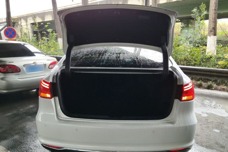 Used CHANGAN Raeton CC 2018 1.5T Automatic Zhiya Model China V Standard
