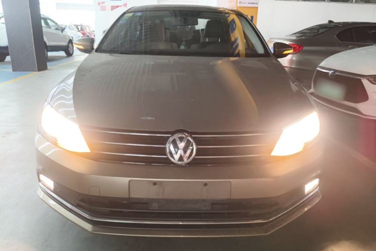 Used Volkswagen Sagitar 2016 230TSI 25th Anniversary Edition
