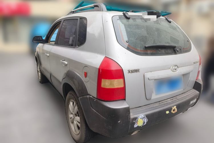 Used Hyundai Tucson 2009 2.0L Manual Two-Wheel Drive Fashion Edition