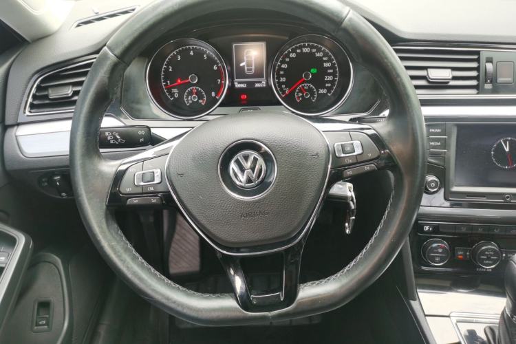 Used Volkswagen Lamando 2017 280TSI DSG Comfort Edition
