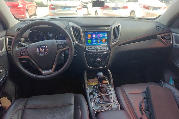 Used CHANGAN CS75 2017 Shangkui Edition 1.5T Automatic Fengyue Model
