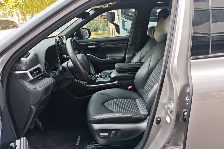 Used Toyota Crown Kluger 2023 2.5L HEV Four-Wheel Drive Luxury Edition Left Front Seat